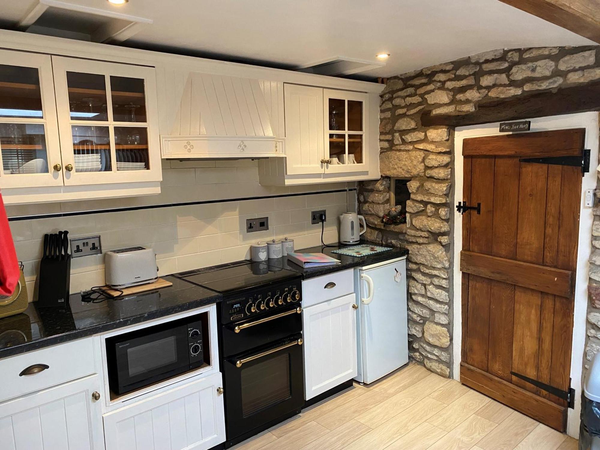 Lavender Cottage, Grade 2 Listed Period Stone Built Cottage In Pickering, North Yorkshire Exterior photo